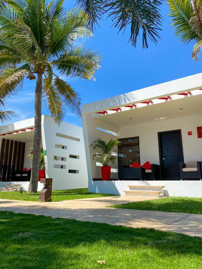 Hotel El Faro Monterrico Bagian luar foto