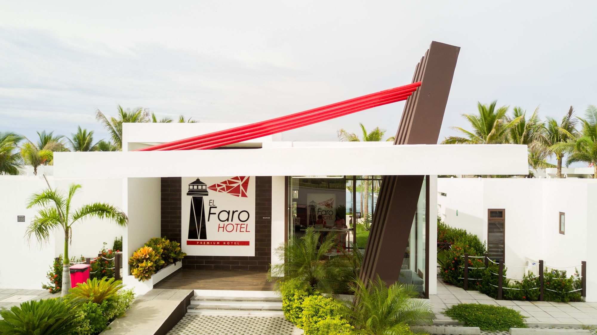 Hotel El Faro Monterrico Bagian luar foto